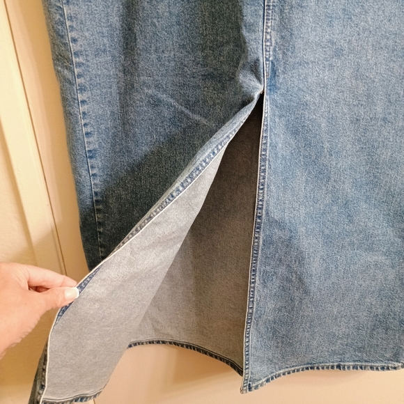 Universal thread Blue Denim Skirt - Picture 3 of 5